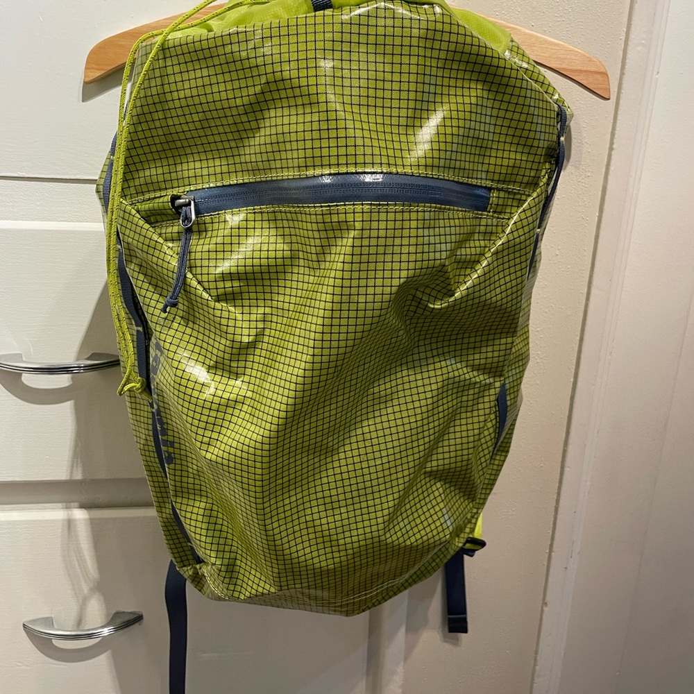 Patagonia Lightweight Black Hole® Cinch Pack 20L